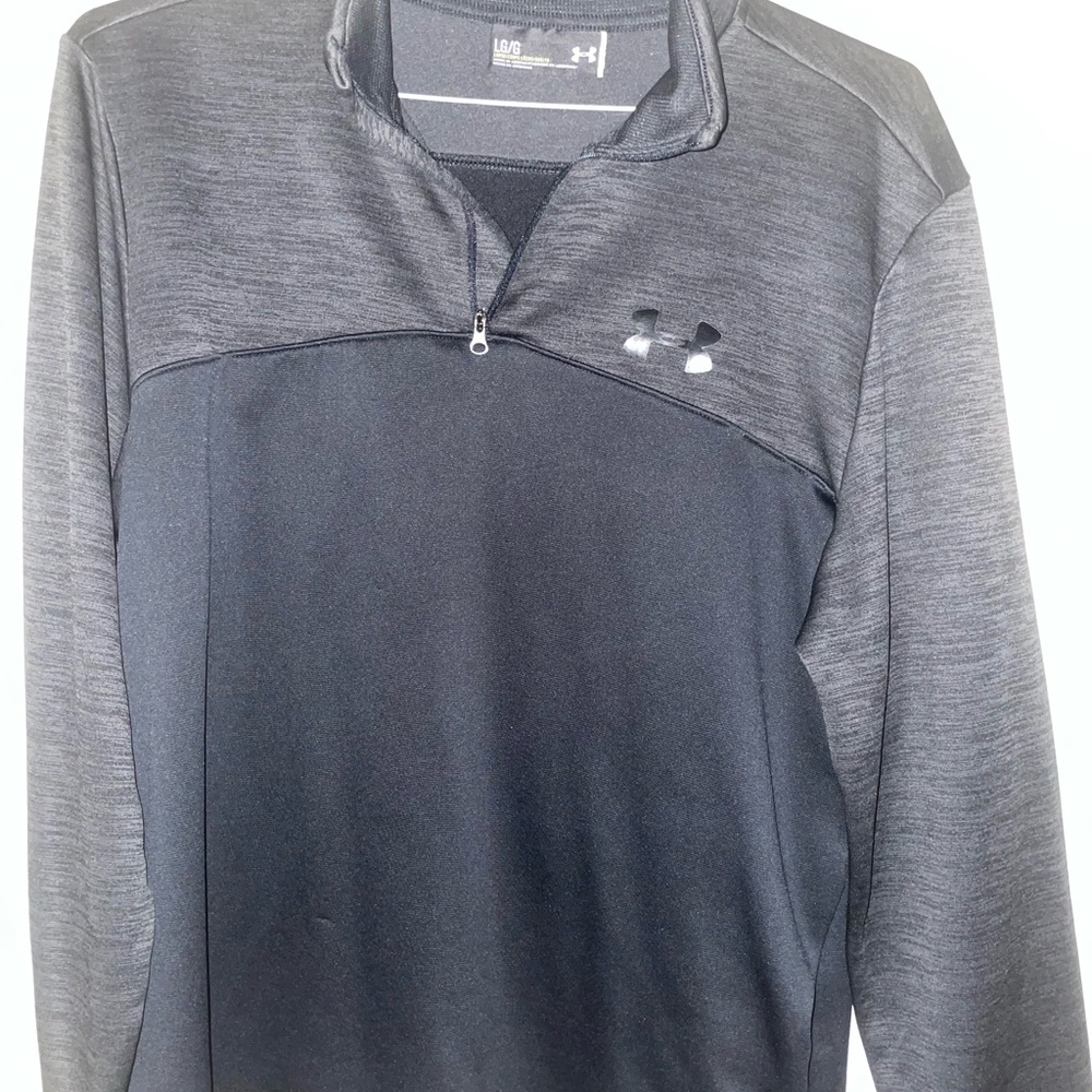 Women’s large under armour long sleeve shirt